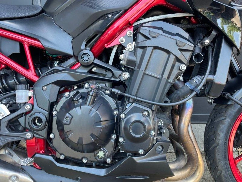 2021 Kawasaki Z900 alt