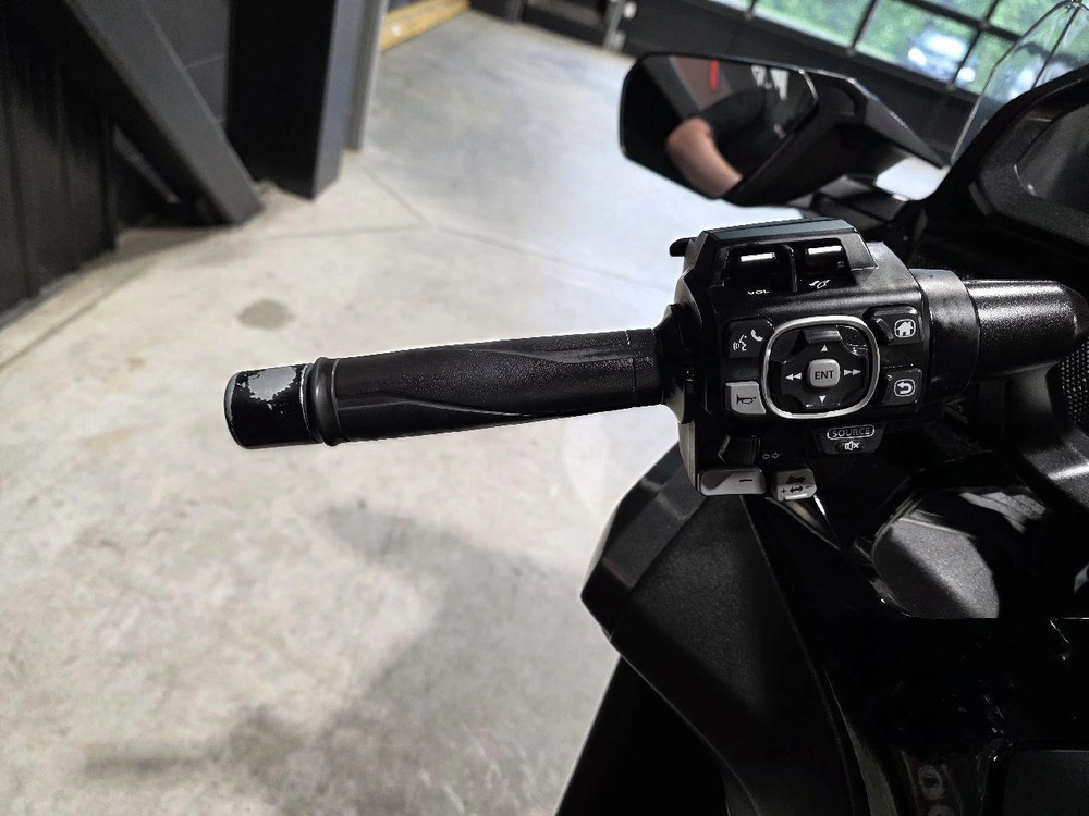 Honda Goldwing Dct Airbag Gl1800dar 2024 alt