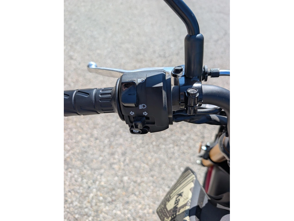 2025 Kawasaki Z125 Pro alt
