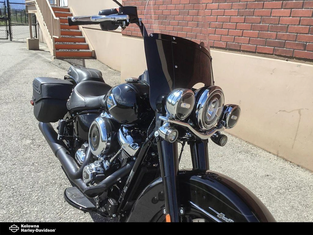 2026 Harley-davidson Flhc - Heritage Classic alt