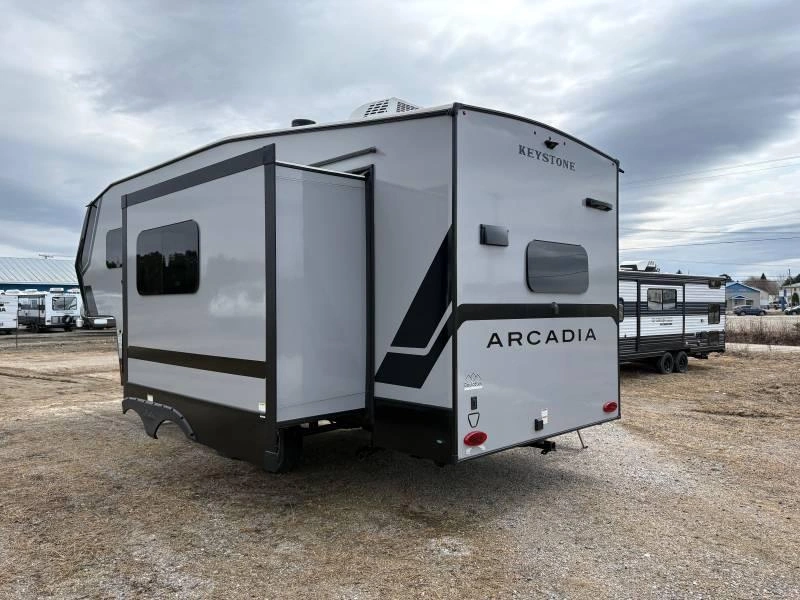 Arcadia Arcadia 21 Srk 2026 alt