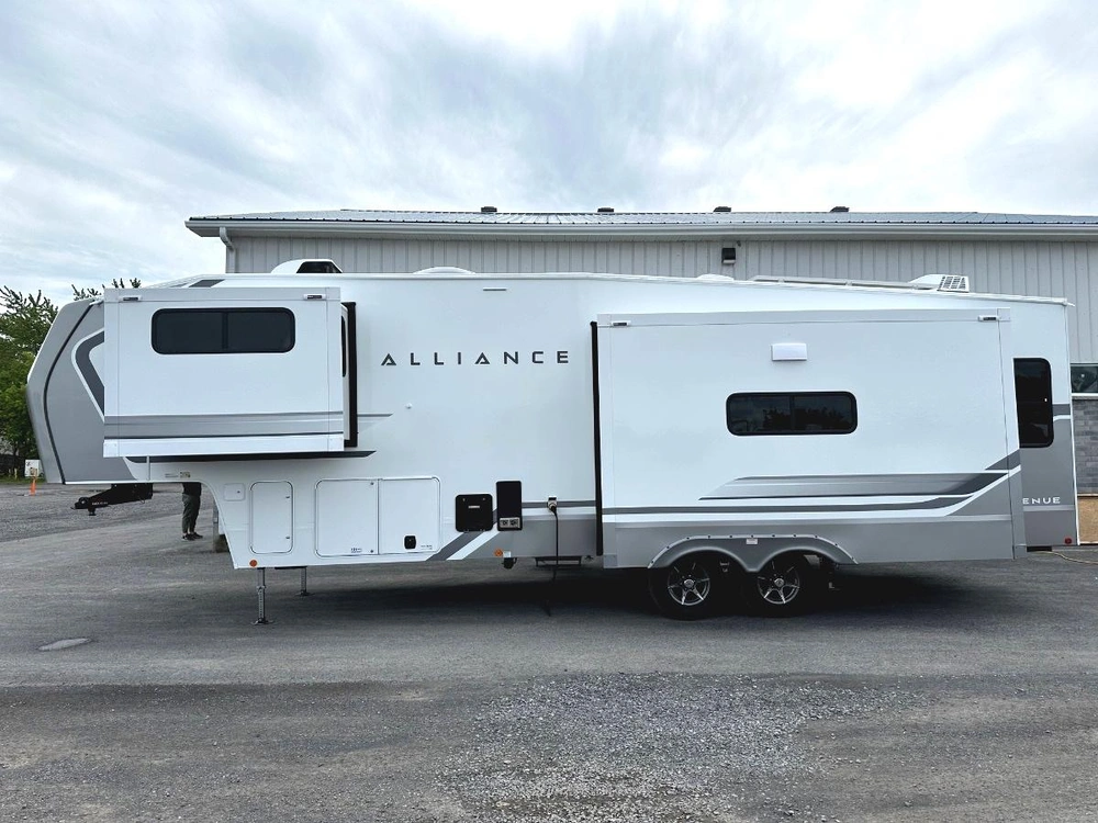 Alliance Rv Avenue 32rls 2027 alt