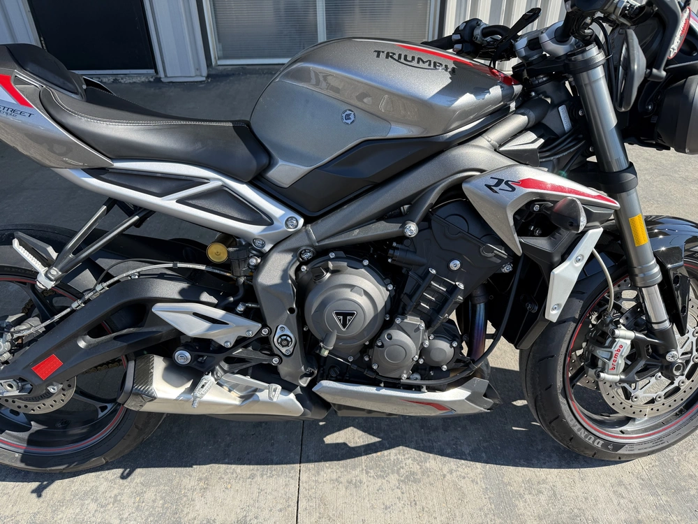 2020 Triumph Street Triple Rs alt