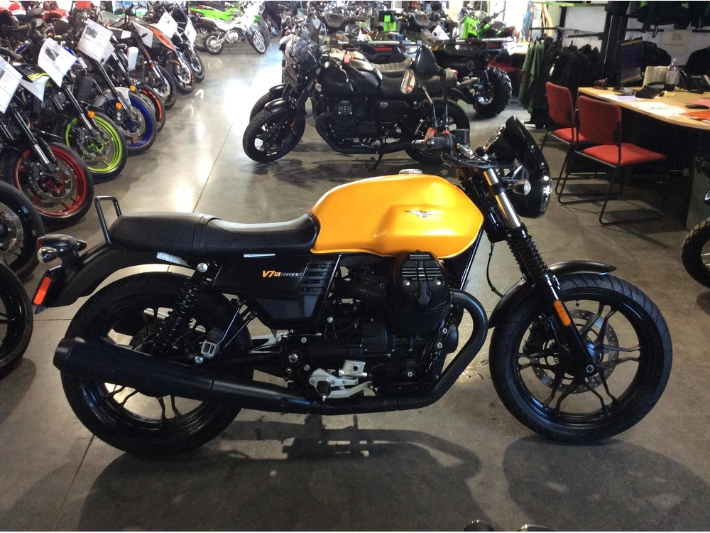Moto Guzzi V7 Iii Stone Abs 2017 alt