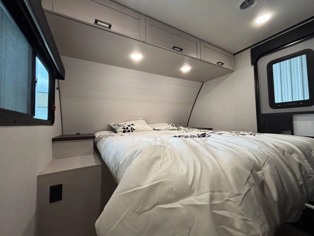 Jayco Jay Feather 23rk 2026 alt