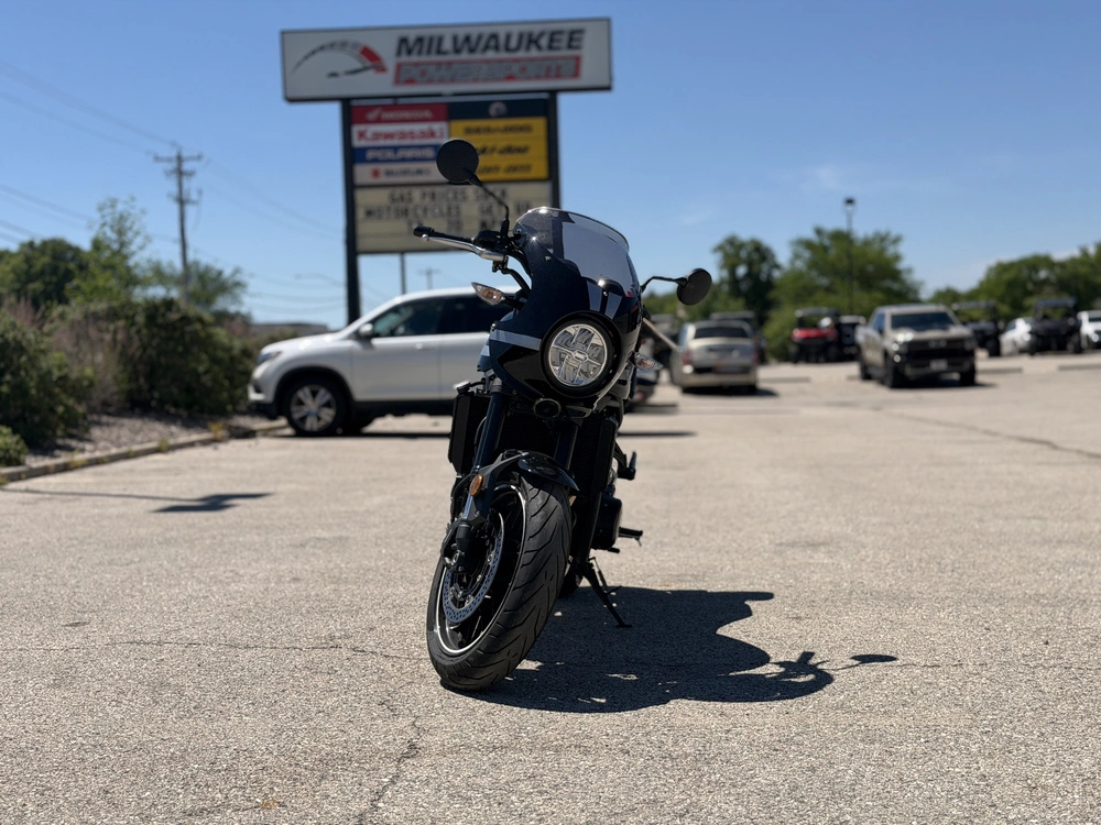 2021 Kawasaki Z900rs alt