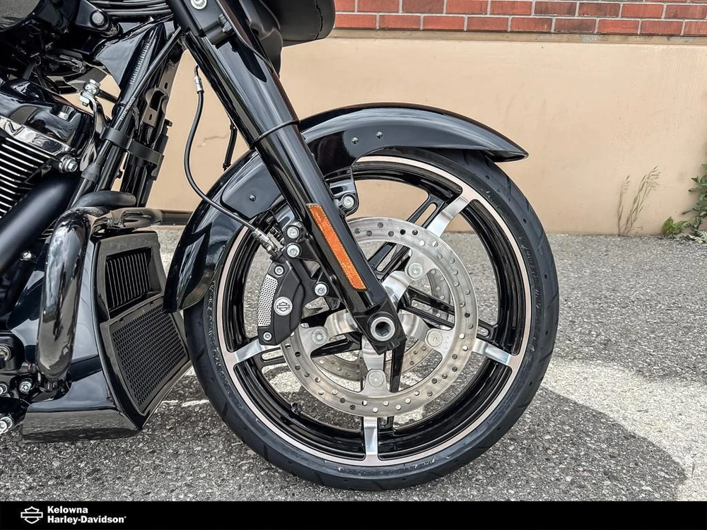 2026 Harley-davidson Flhx - Street Glide® alt