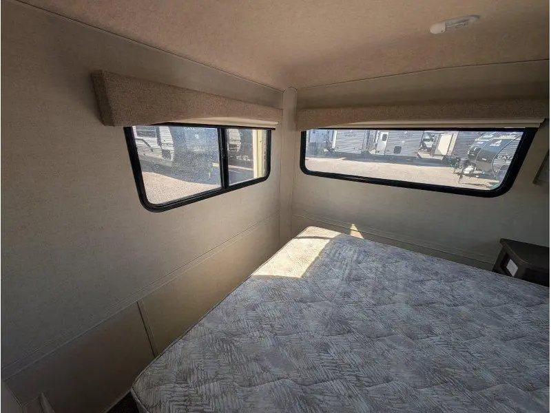2027 Bigfoot rv Bigfoot