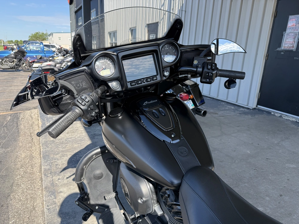 2020 Indian Motorcycle Chieftain Darkhorse alt