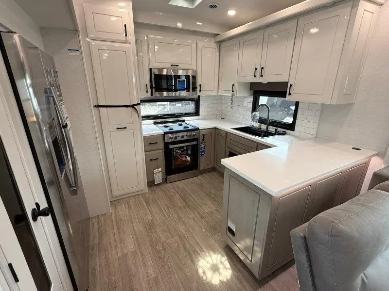 2027 Jayco Pinnacle