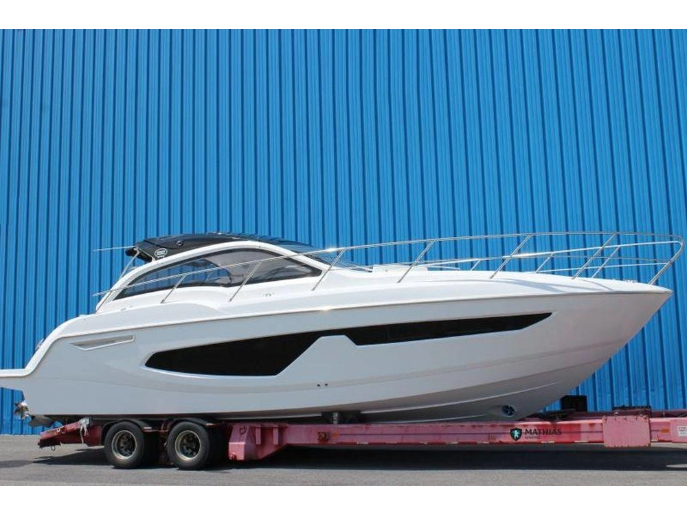 Sessa Marine C38 Twin Volvo D4-320/joystick 2022 alt