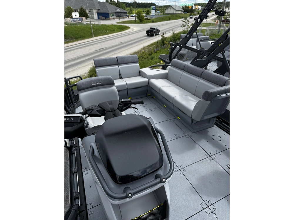 2026 Sea-doo Switch Cruise 21' 230hp alt