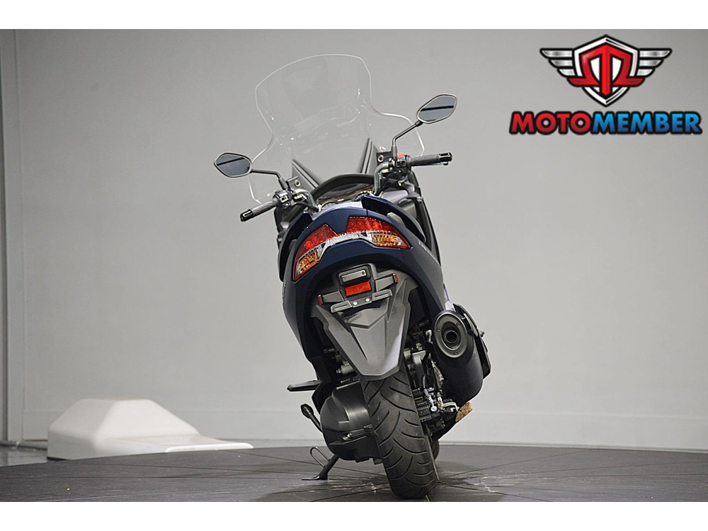 2019 Suzuki Burgman 400 alt