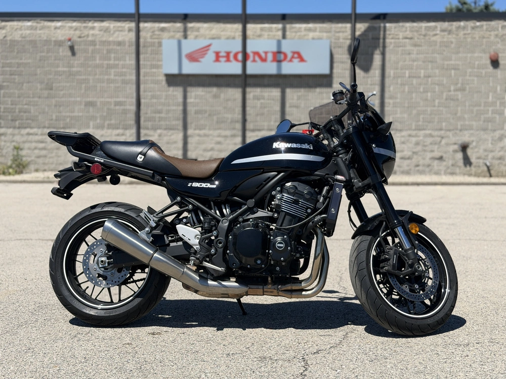 2021 Kawasaki Z900rs alt