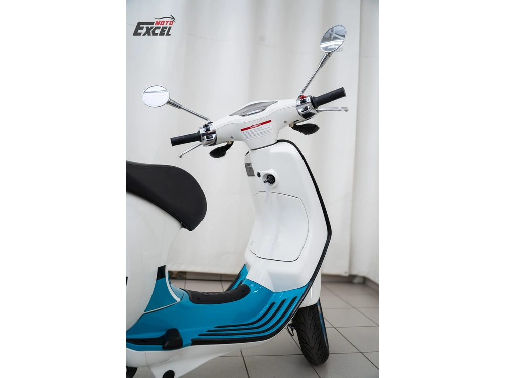 2023 Vespa Primavera Se alt