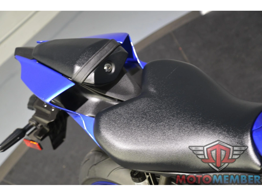 2022 Yamaha Yzf-r7 alt
