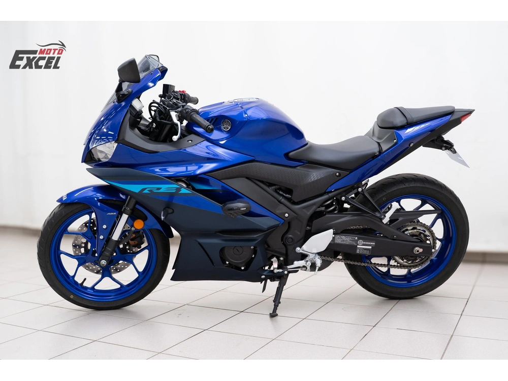 2024 Yamaha Yzf-r3 alt