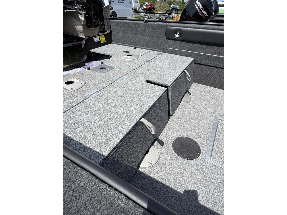 2026 Legend Legend 18 Xf / Boat Pkg W/galv Trailer