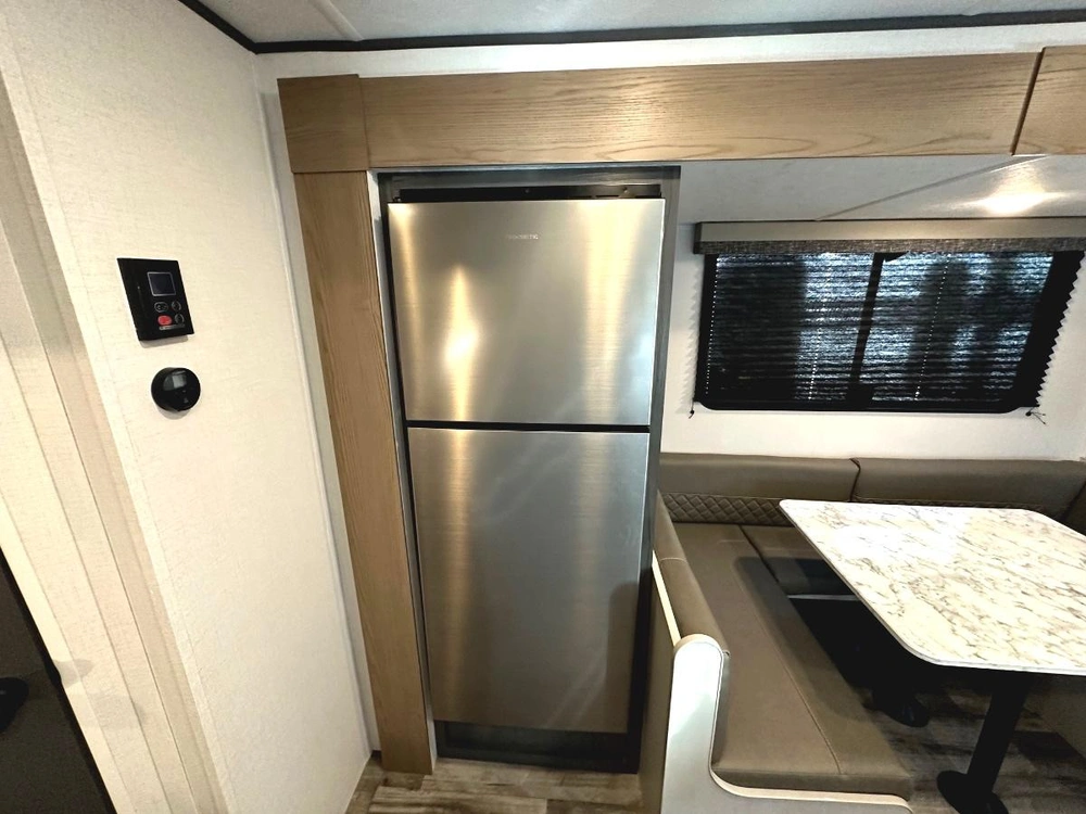 Dutchmen Aspen Trail 23bh 2026 alt