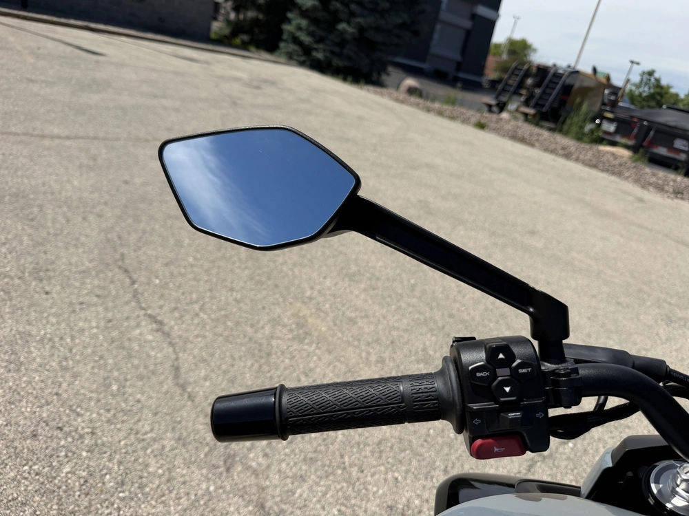 2026 Cfmoto 675nk alt