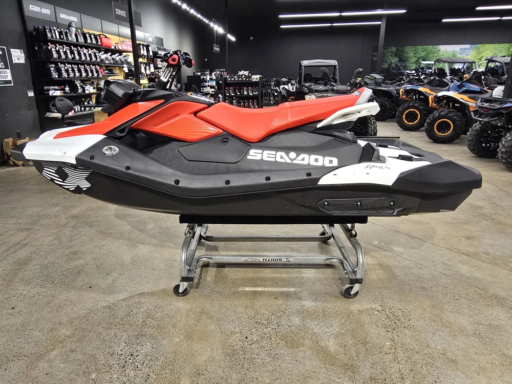 2026 Brp Spark For 3 alt