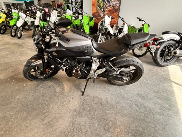 2015 Yamaha Fz07 Fz07 Fz 07 Bon État Z650 alt