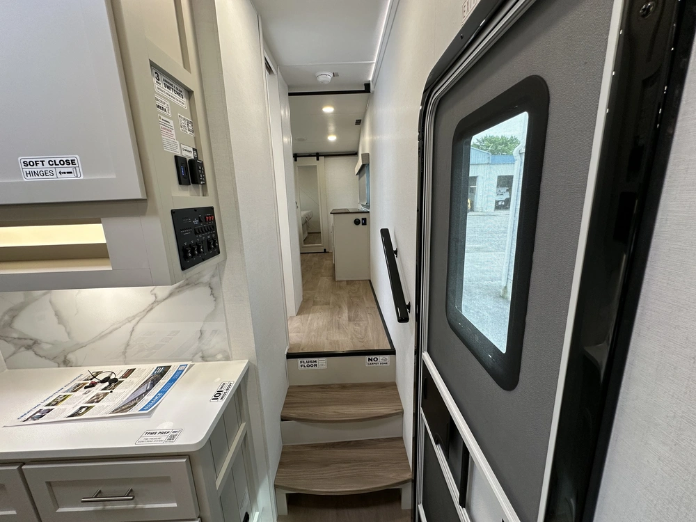 Alliance Rv Avenue 32rls 2027 alt