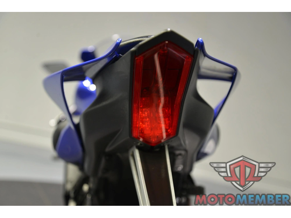 2022 Yamaha Yzf-r7 alt