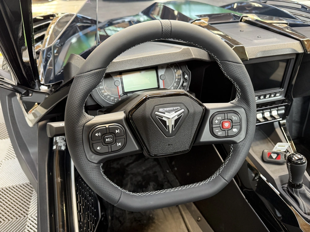 2026 Polaris Slingshot Grand Touring Edition alt