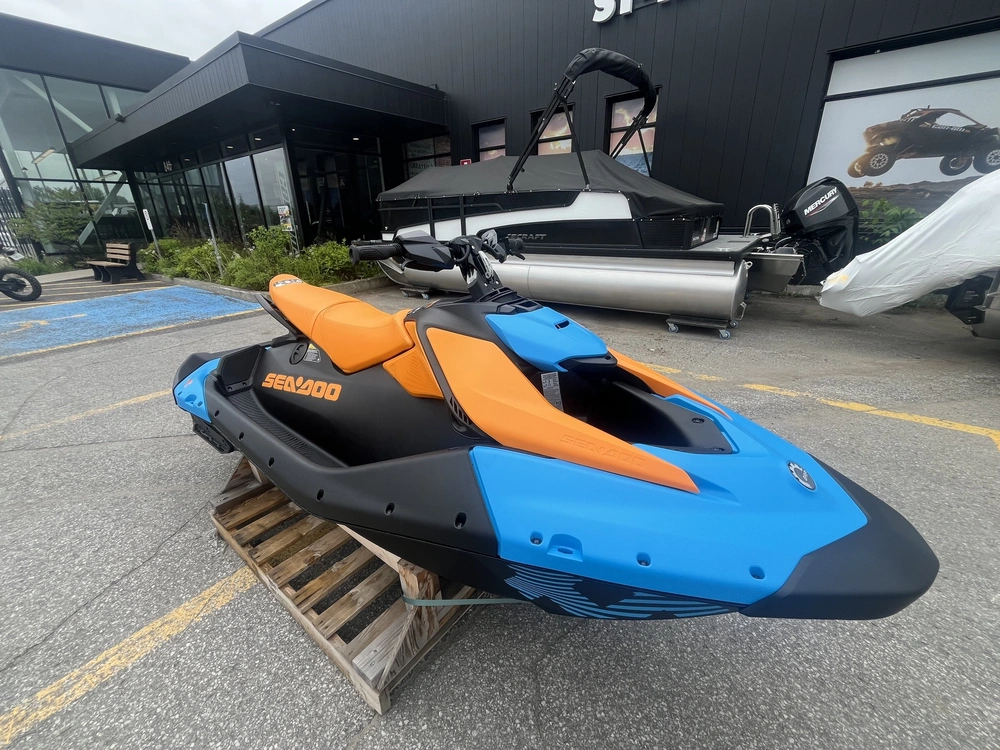 Sea-doo Spark Trixx 3 Places 2026 alt