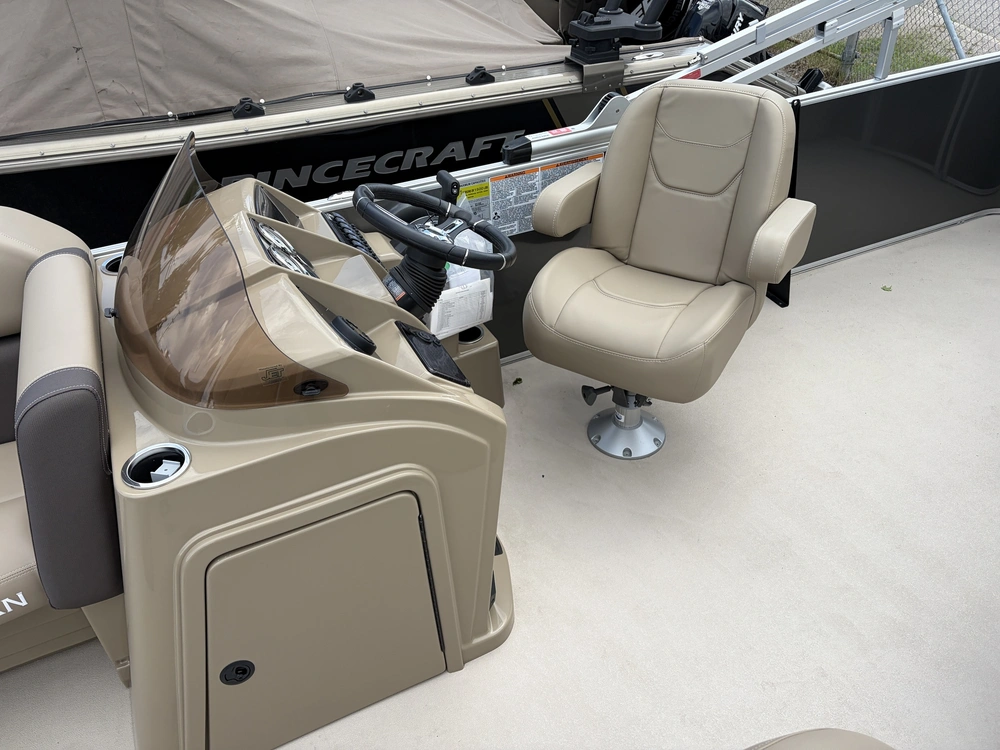 Sylvan Mirage Cruise 8522 2024 alt