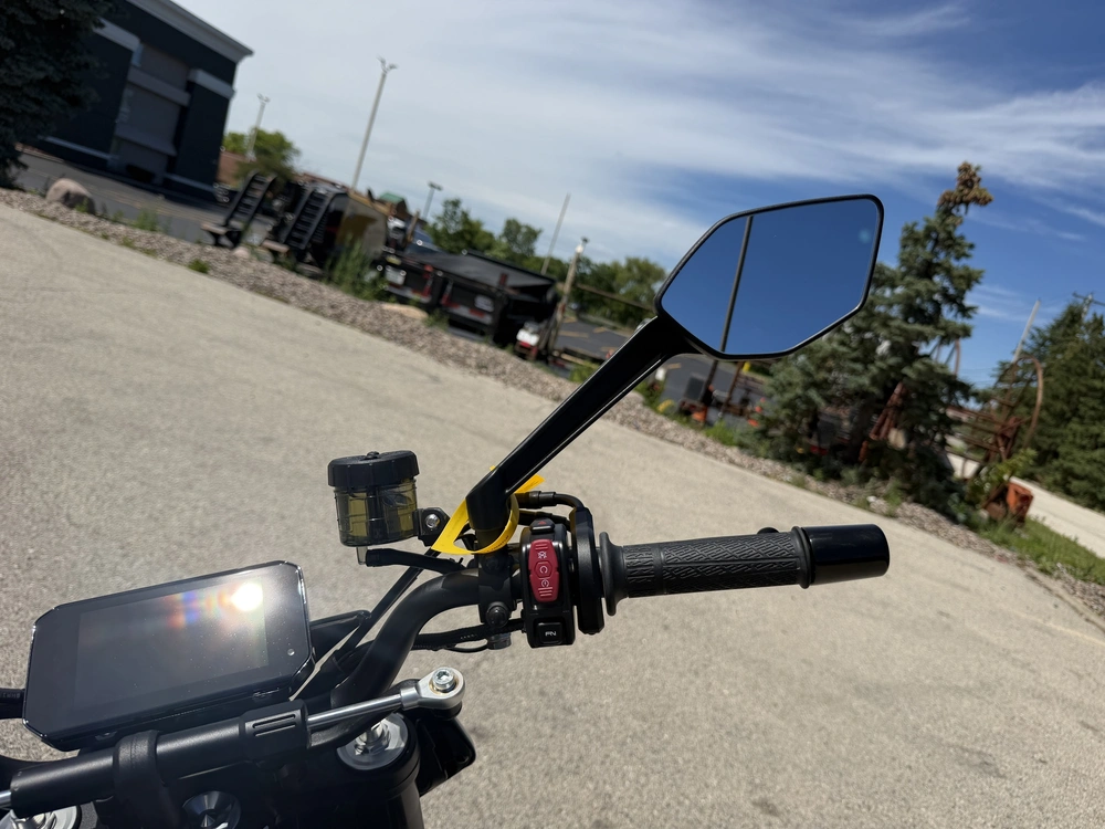 2026 Cfmoto 675nk alt