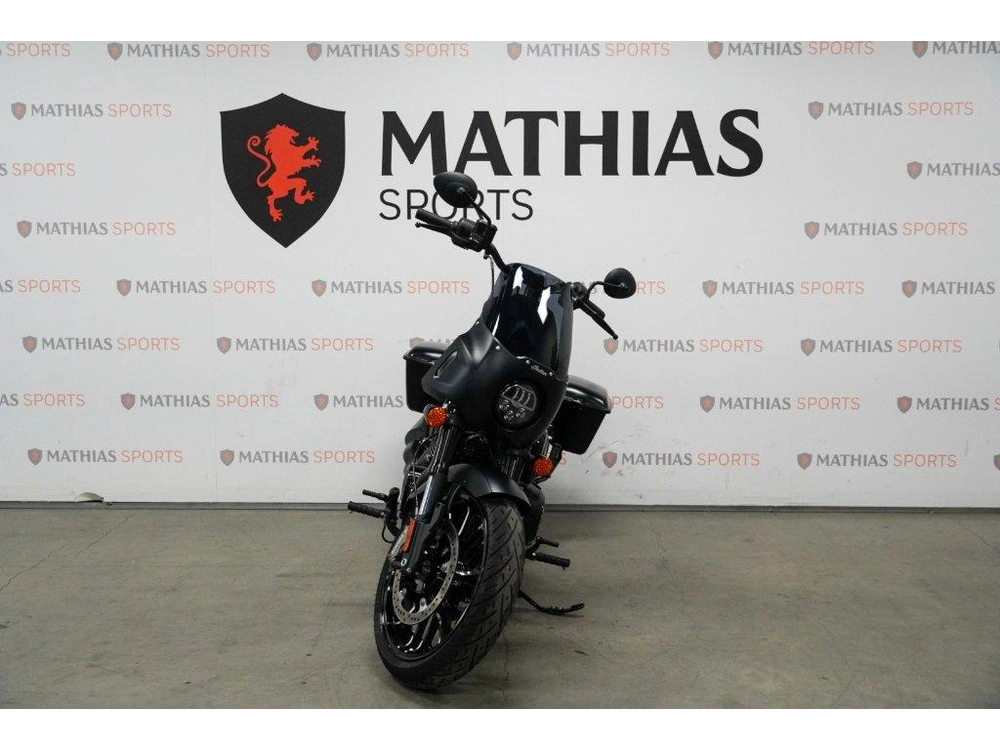 2025 Indian Motorcycle Sport Chief Rt alt