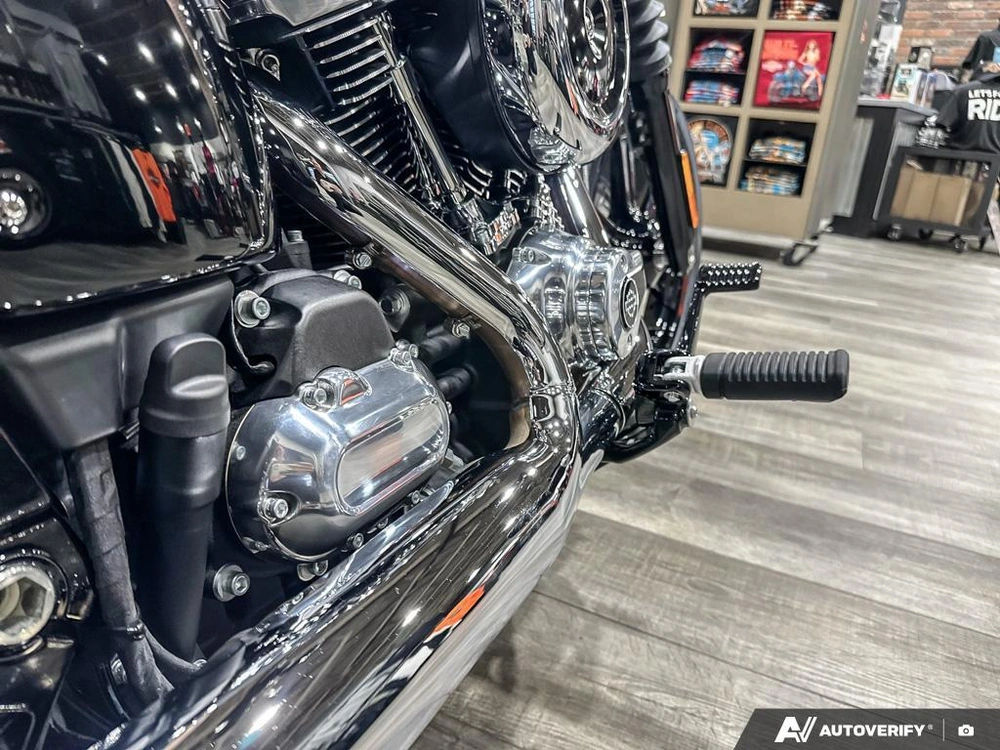 2026 Harley-davidson Street Bob alt