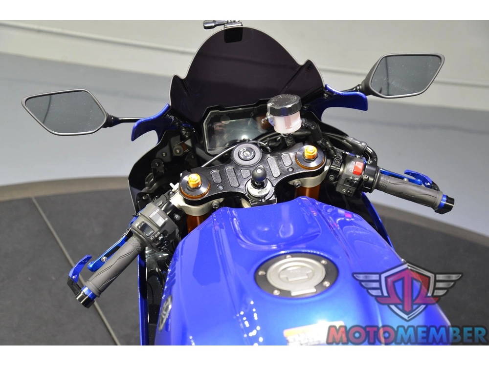 2025 Yamaha Yzf-r7 alt