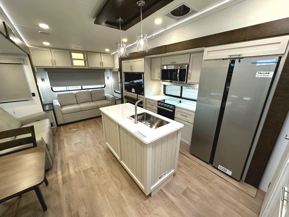 Alliance Rv Avenue 32rls 2027 alt