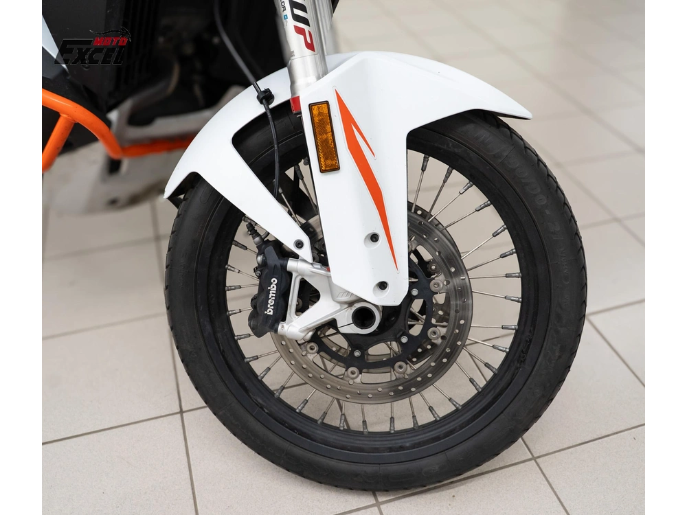 Ktm 1290 2023 alt