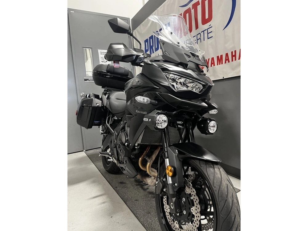 Kawasaki Versy 650 Versy 2023 alt