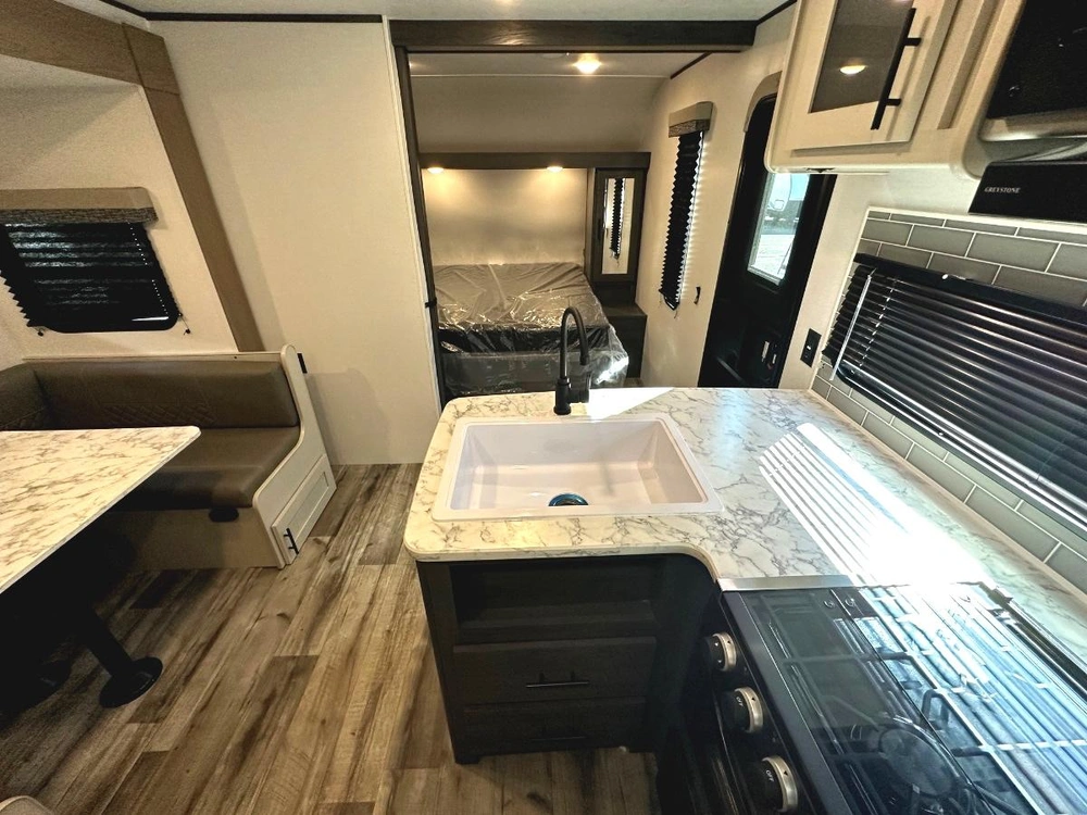 Dutchmen Aspen Trail 23bh 2026 alt