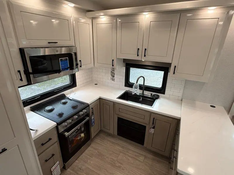 2027 Jayco Pinnacle