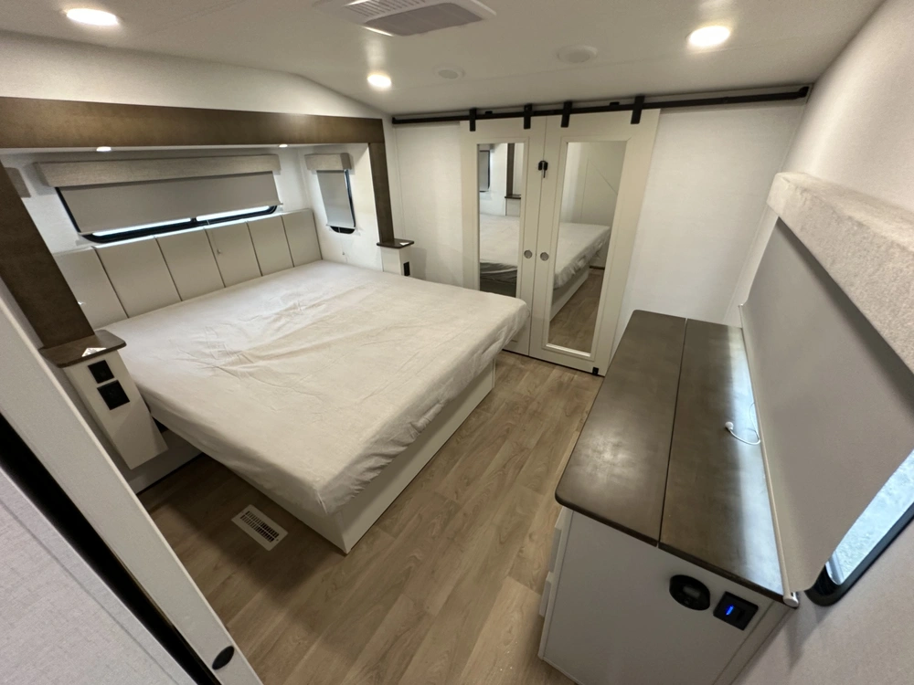 Alliance Rv Avenue 32rls 2027 alt