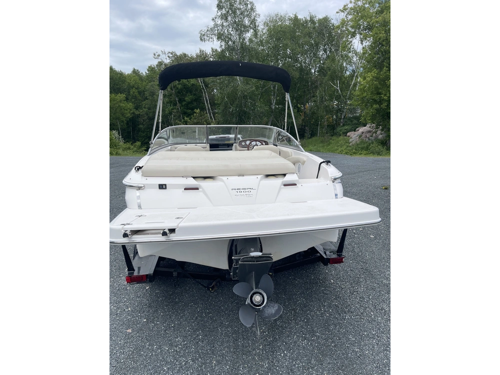 2009 Regal 1900 Regal alt
