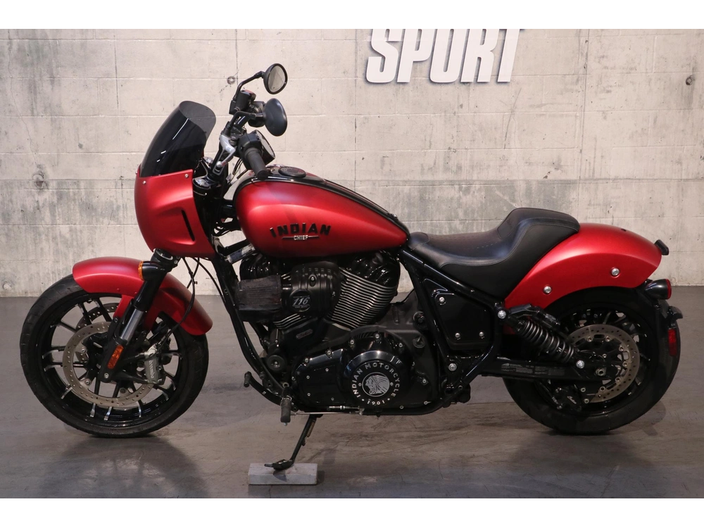Indian Motorcycle Sport Chief Dark Horse 2023 alt