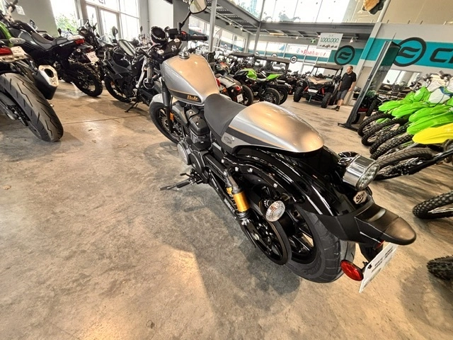 Yamaha Bolt 950 Bolt950 Bolt 950 - Impeccable 2015 alt