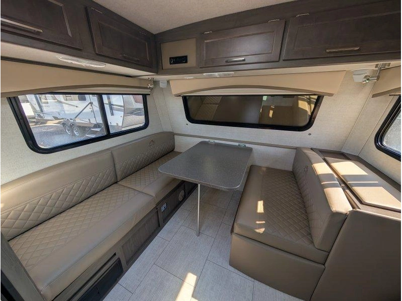 Bigfoot Rv Bigfoot 25b25rqs 2027 alt