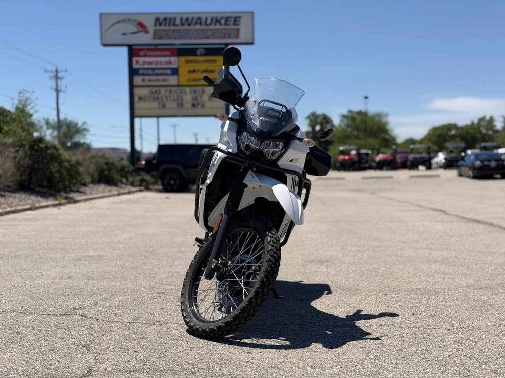 2025 Kawasaki Klr®650 S Pearl Crystal White/metallic Carbon Gray alt