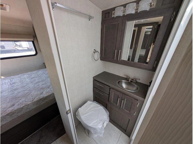 Bigfoot Rv Bigfoot 25b25rqs 2027 alt