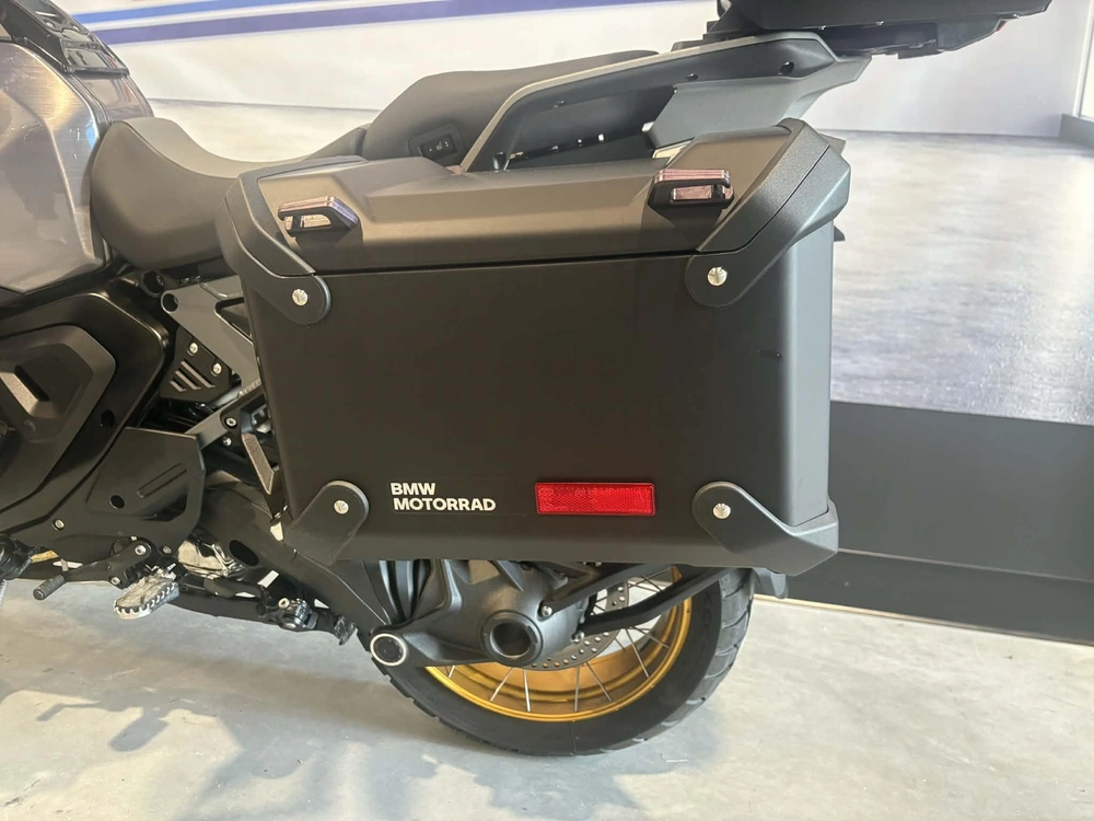 Bmw 1300gsa 2025 alt