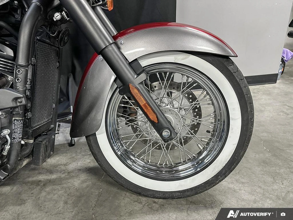 2016 Kawasaki Vulcan 900 Classic alt
