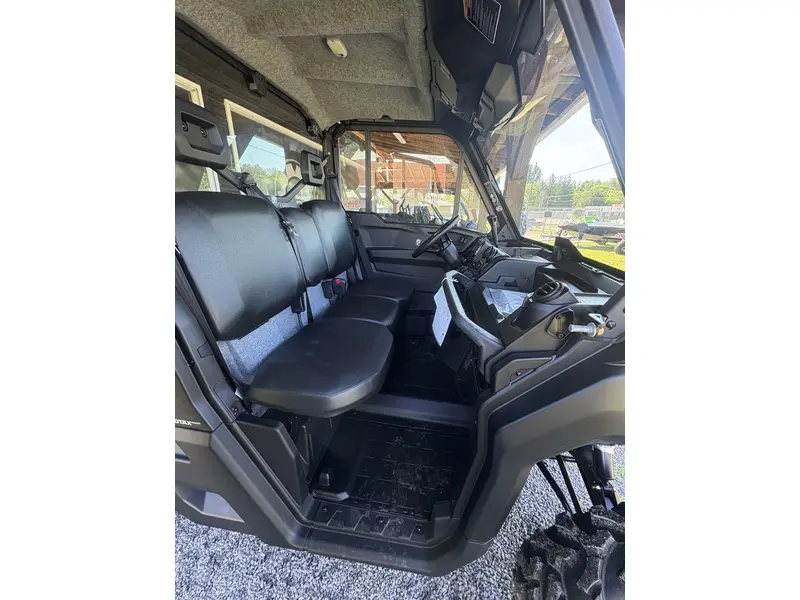 2026 Can-am Def Dps Cab 65 Hd10 alt